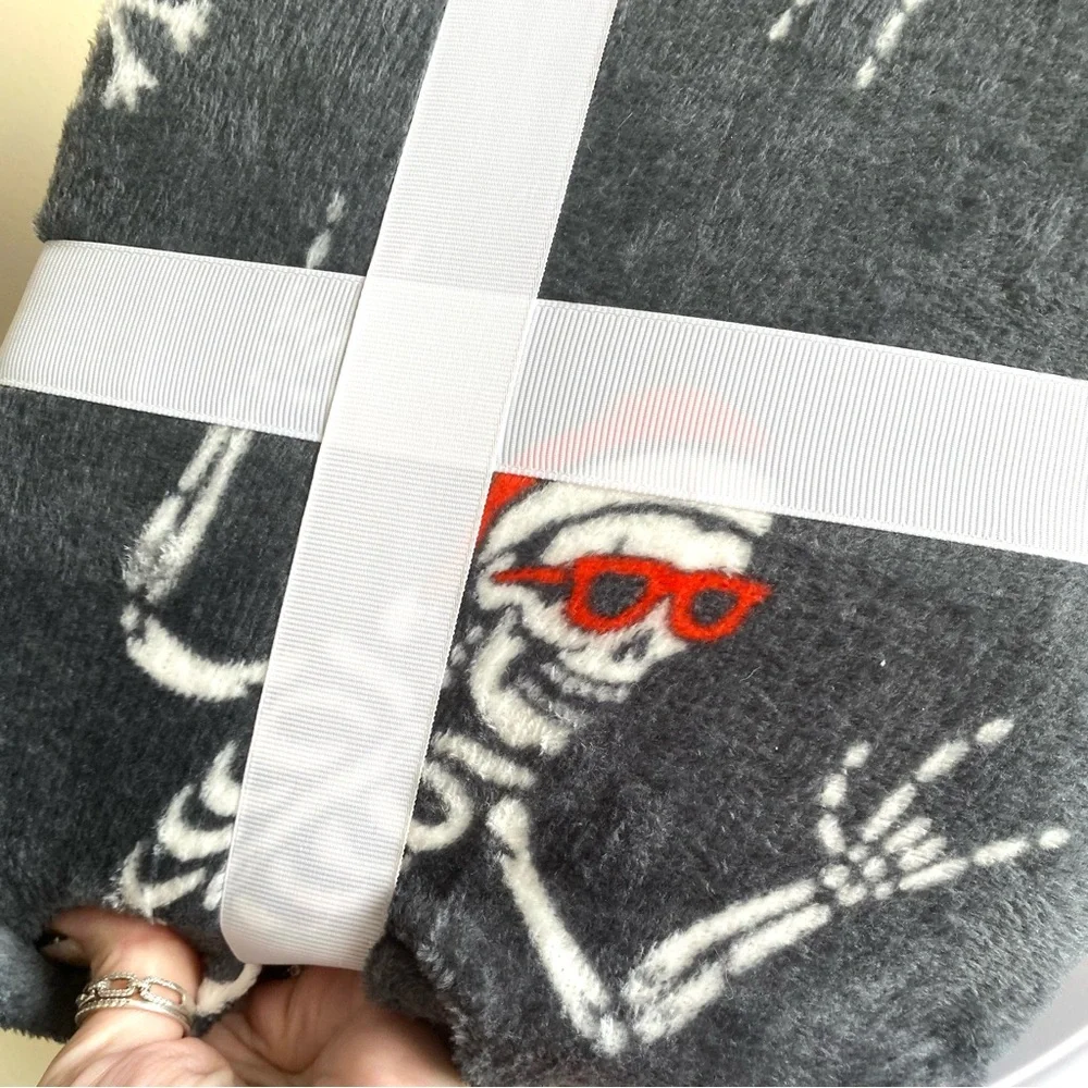 Holiday Print Plush Blanket 50in X 60in - Skeleton Santa Blanket Hallomas NWT